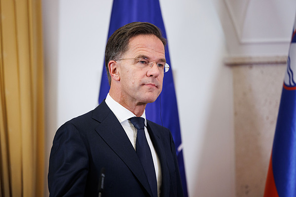 逸富盈策略 吕特称北约和欧盟正在合作建设“无人机墙”